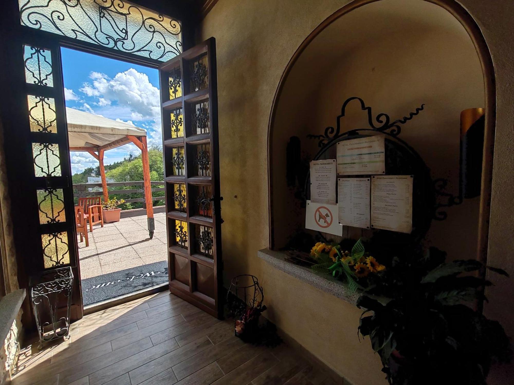 Hotel Panoramico Lago D'Orta (Adults Only) Madonna Del Sasso Exteriér fotografie
